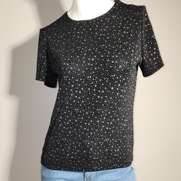 Elegant Black and Gray Speckled Short Sleeve Top - Picture 1 of 5